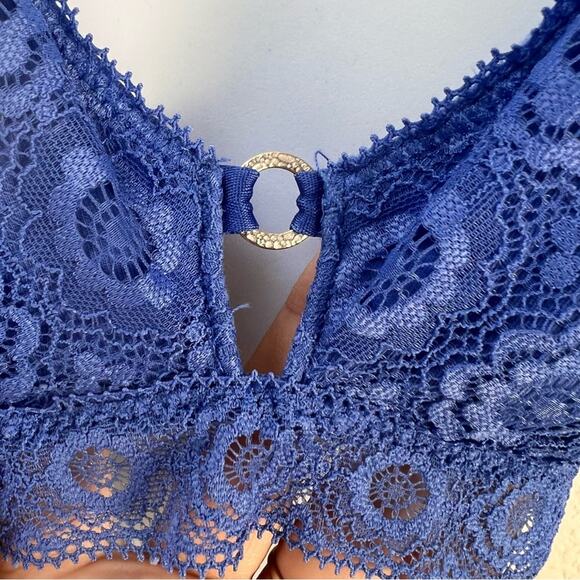 Aerie Bralette Women’s Medium Periwinkle Blue Lace Racerback Padded Bra Top - Picture 7 of 9